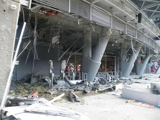 Donbass Arena, Donetsk (Ucrânia): palco de elite de €400 M que acolheu a meia-final Portugal-Espanha do Euro-2012 foi abandonado desde 2014 devido à invasão russa