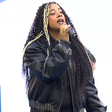 Nina Tonji cantou 'A Marselhesa' no jogo da NFL em Paris (D.R.)