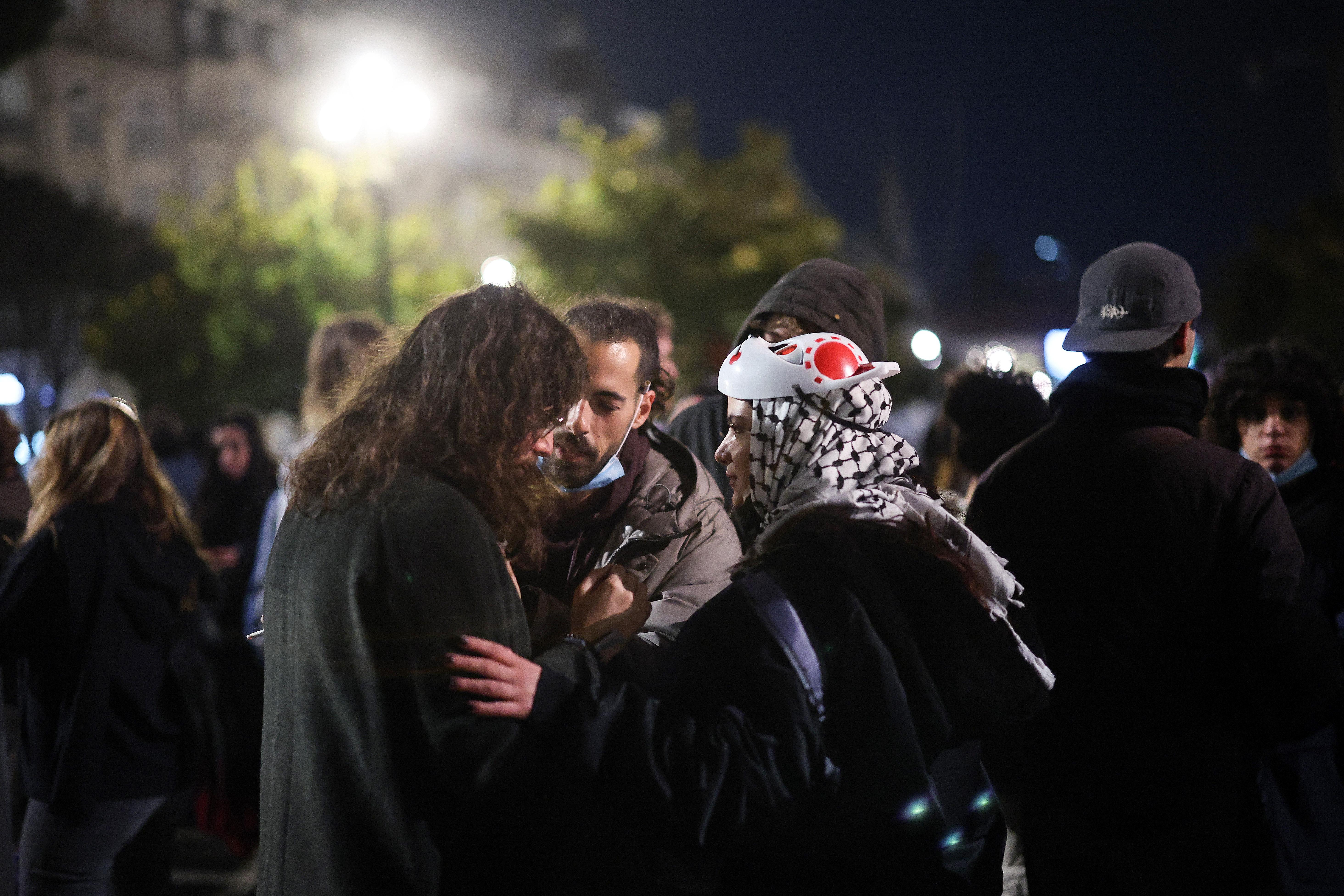 Manifestação no Porto foi alvo de carga policial na madrugada deste domingo - foto: Estela Silva/LUSA