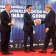 Fernando Gomes (à direita na imagem) foi distinguido pela Federação de Desportos de Inverno de Portugal (foto FDIP)