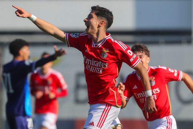 Liga Revelação: Benfica passa por cima do Santa Clara