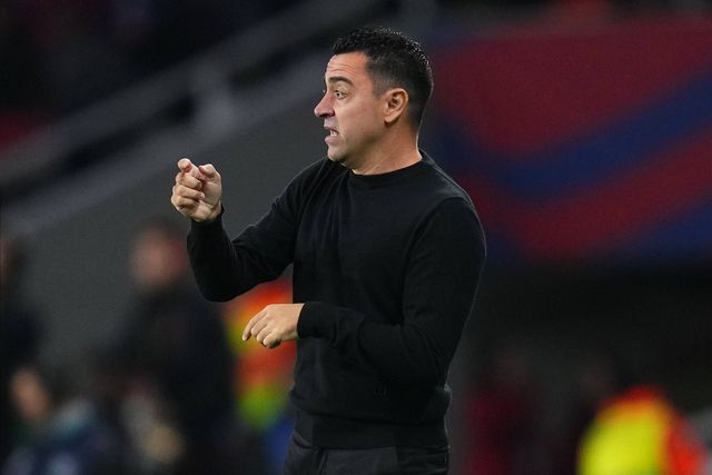 Xavi critica mentalidade dos jogadores antes do encontro contra o FC Porto
