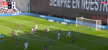 O golaço de Unai López que dá vantagem ao Rayo frente ao Barcelona (vídeo)