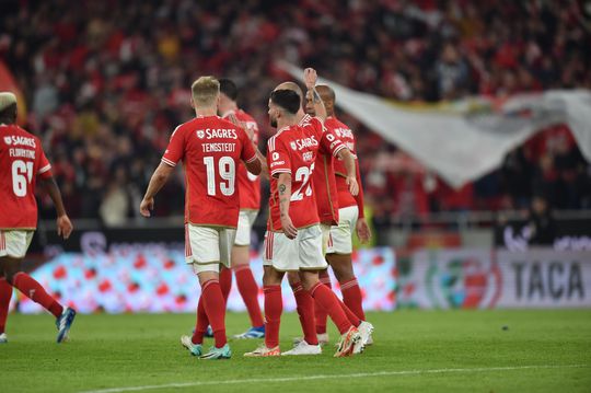 Benfica resolve na segunda parte e apura-se para os 'oitavos' da Taça