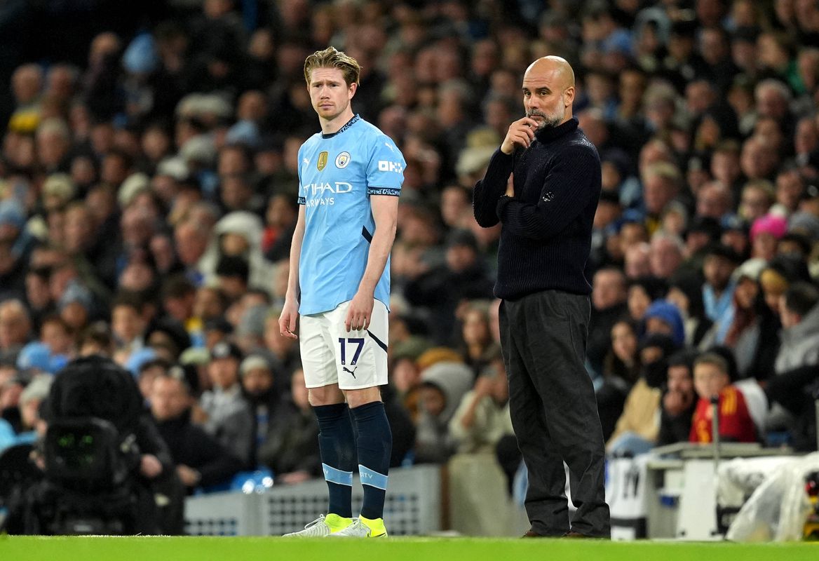 Guardiola e De Bruyne deixam futuro do belga no City em aberto