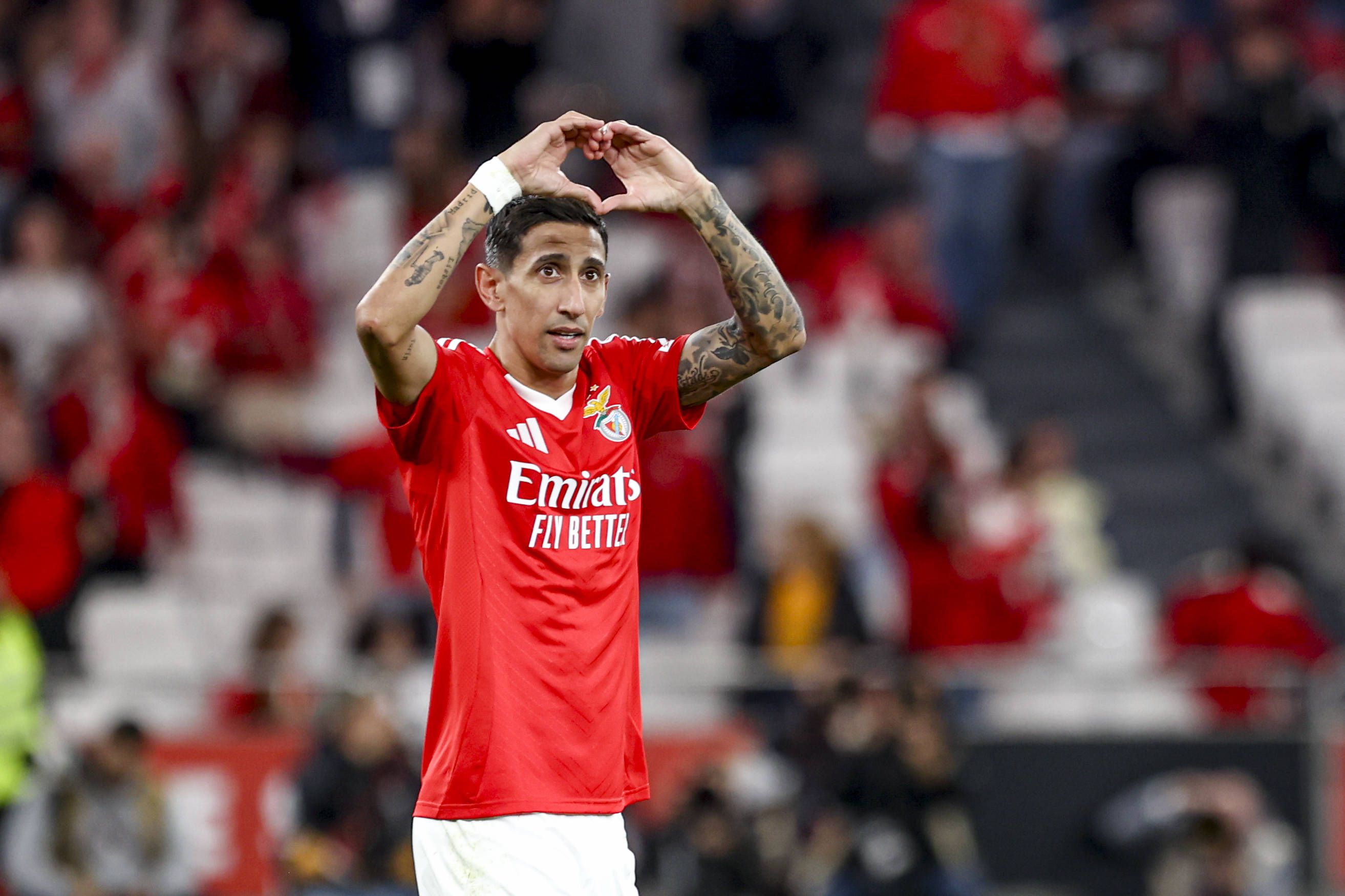 Di María pode entrar na história da Champions com a camisola do Benfica