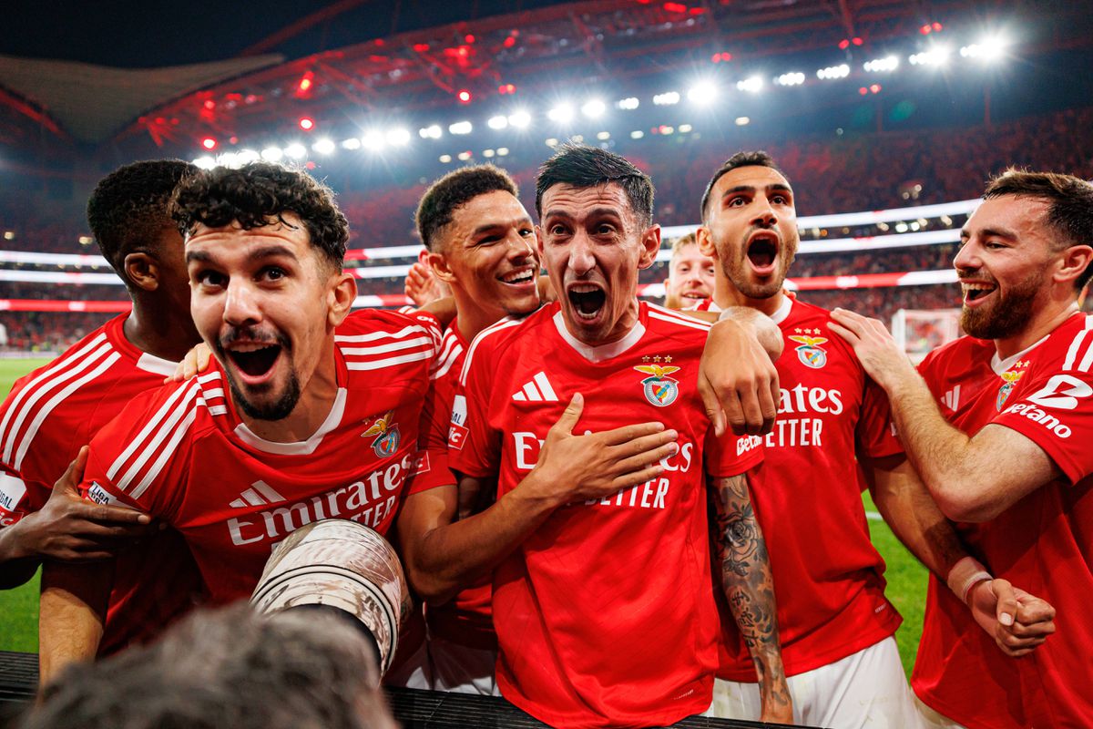 Benfica vai ao Mónaco de fato de gala