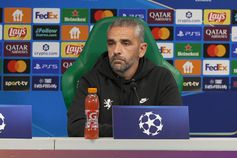 Na Champions o Sporting marca e sofre sempre…