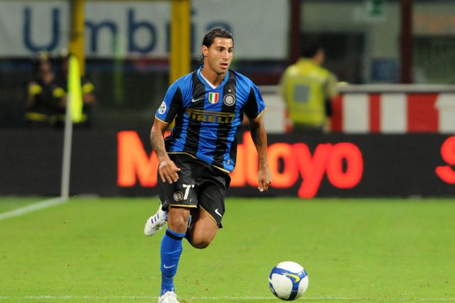 Ricardo Quaresma e ex-Benfica no pior onze do século do Inter