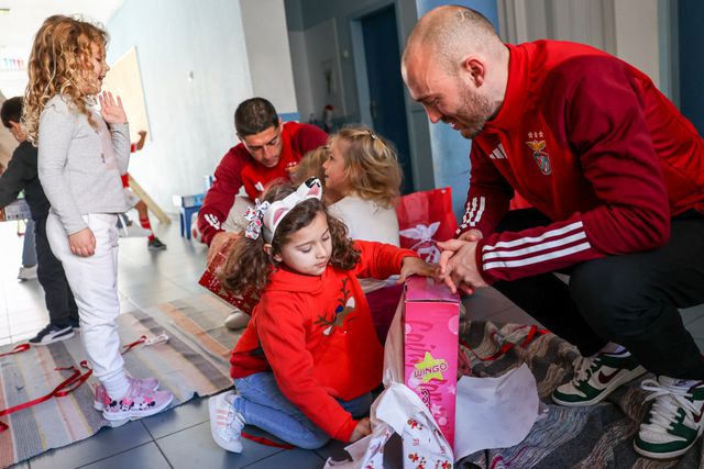 Benfica: Craques em ações solidárias