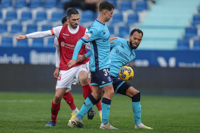 Vizela: Ortiz e Escoval falham Estrela