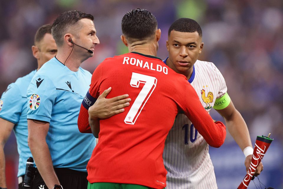 Cristiano Ronaldo contra Mbappé: números e diferenças na passagem pelo Real