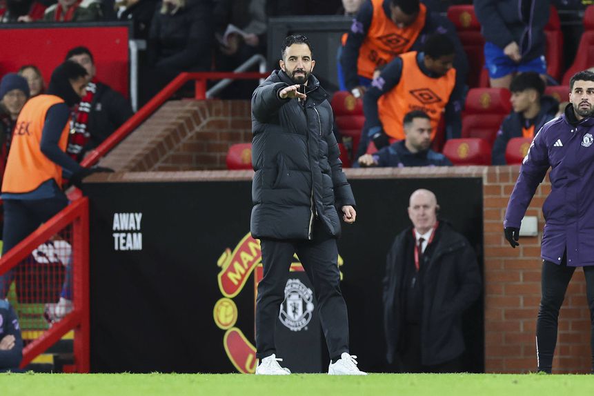 Manchester United, de Ruben Amorim, recebe o Newcastle, partida da Premier League - Foto: Imago