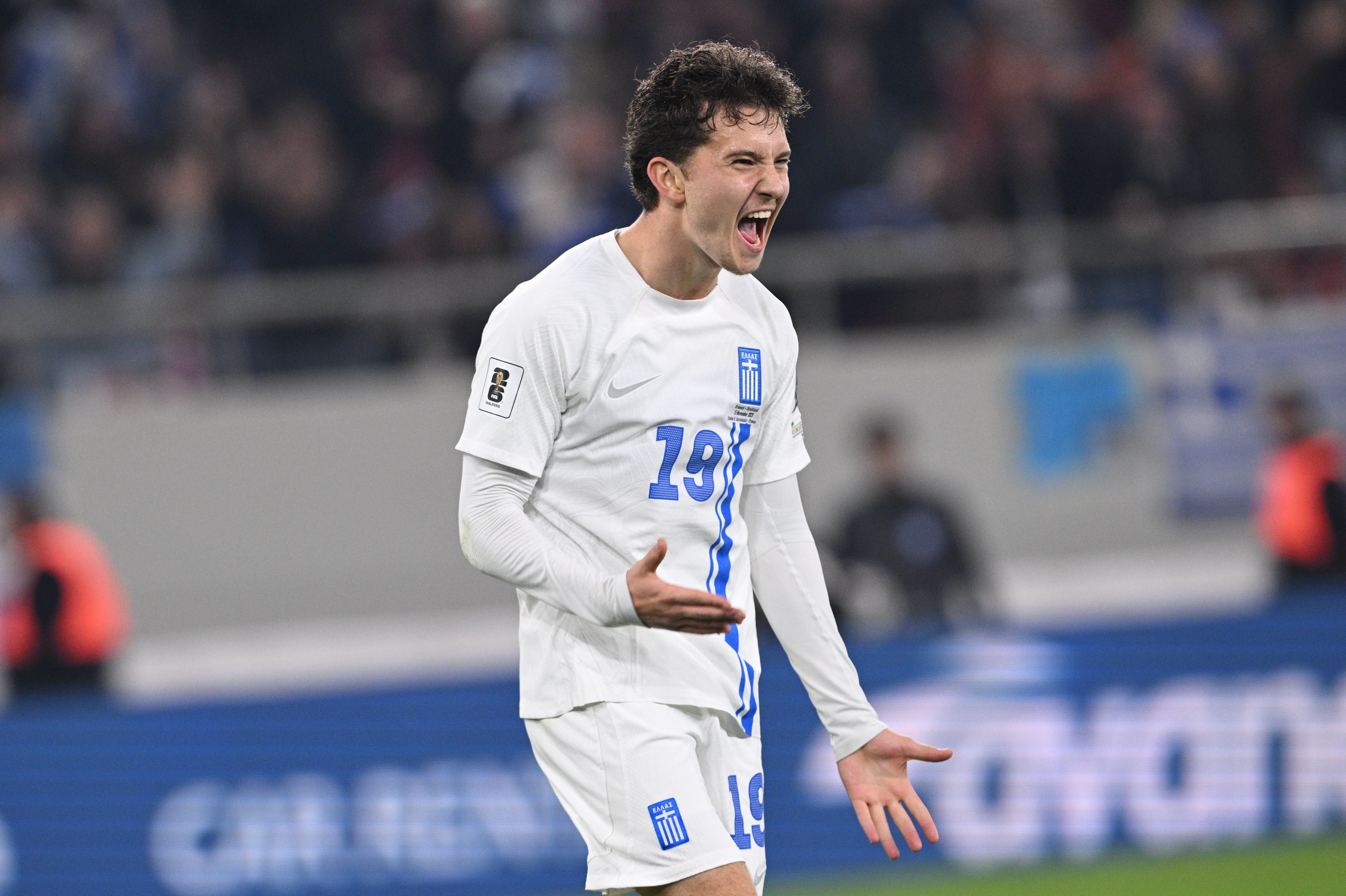 Kostantinos Karetsas ao serviço da seleção da Grécia