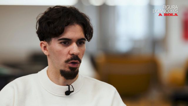 «Não posso pôr-me a mim e ao João Neves ao nível de Xavi e Iniesta»