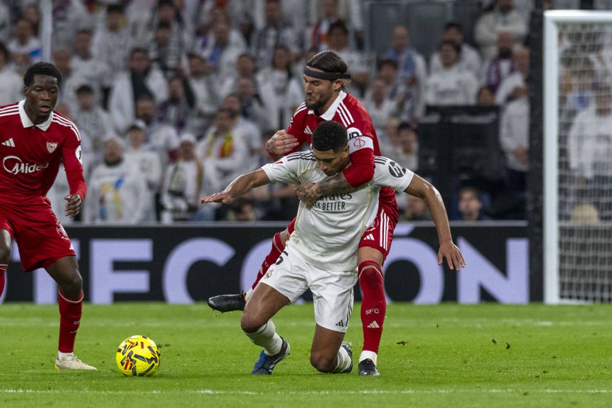 Gudelj e Bellingham defrontaram-se no passado sábado