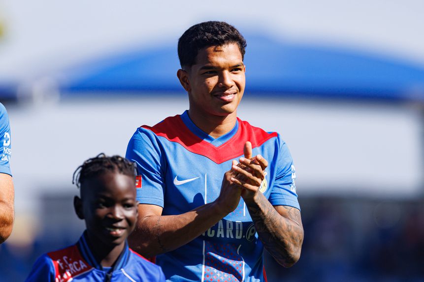 Alex Amorim, médio do Alverca