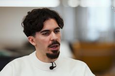 «Não saboreei o melhor da Premier League, que são os adeptos, e gostaria de experimentá-la»