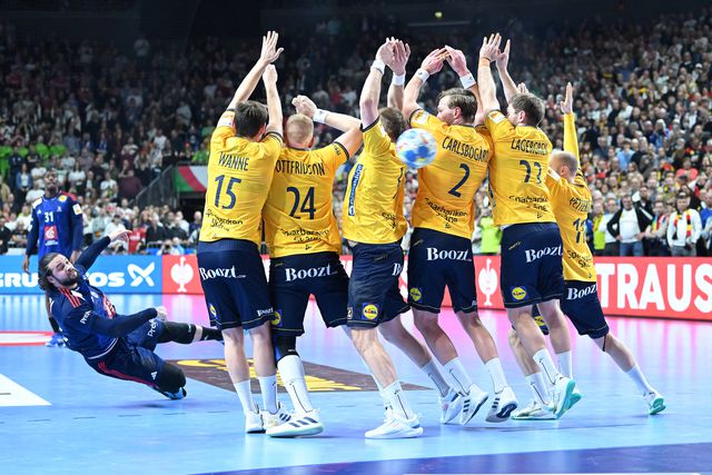 VÍDEO: golo inacreditável leva o França-Suécia para prolongamento