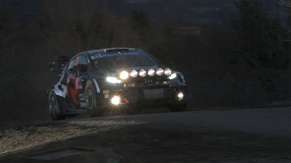 Elfyn Evans é o primeiro líder no rali de Monte Carlo