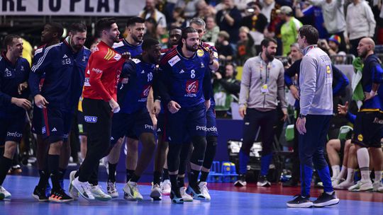 França é a primeira finalista do Europeu, após meia-final de reviravoltas