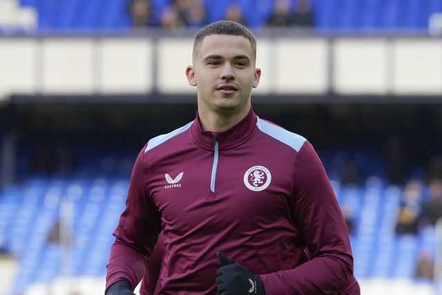 Mercado (oficial): Dendoncker cedido ao Nápoles