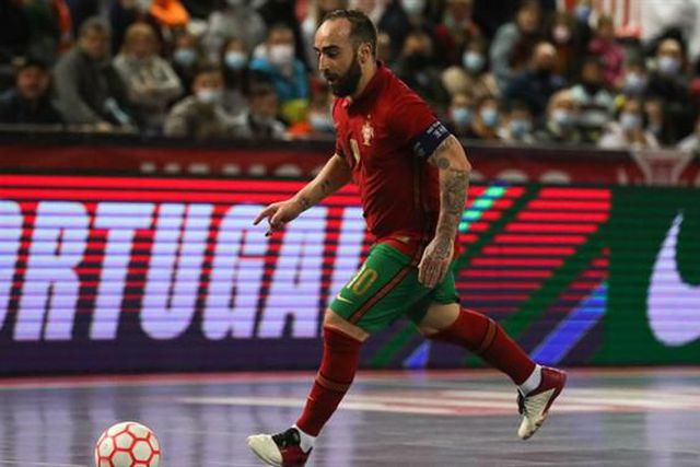 Ricardinho dá conselho ao «futuro presidente» Villas-Boas para o futsal do FC Porto