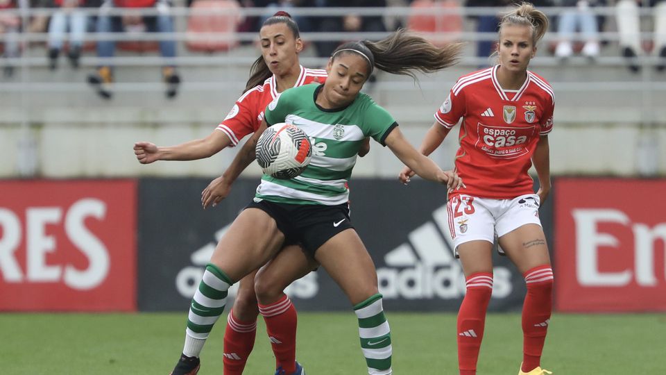 A afirmação do futebol feminino em Portugal na última década