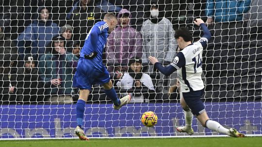 VÍDEO: o resumo da vitória do Leicester em Londres