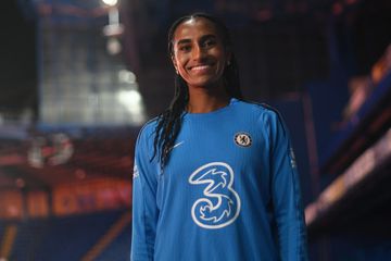 Chelsea oficializa recorde de contratação histórica no futebol feminino