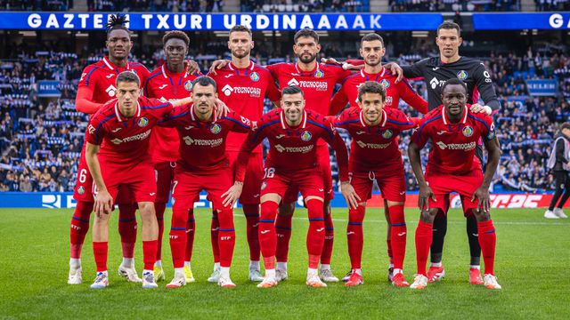 O onze titular do Getafe, com Domingos Duarte