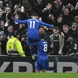 Festejos de El Khannous e Winks frente ao Tottenham