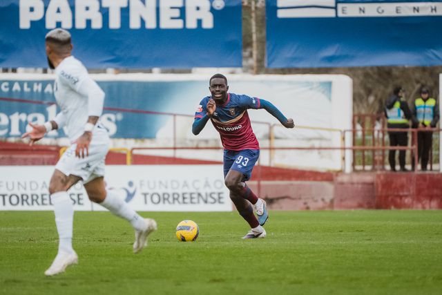 Mohamed Ali-Diadié participou em 20 dos 24 jogos oficiais realizados pelos oestino esta temporada - Foto: Torreense