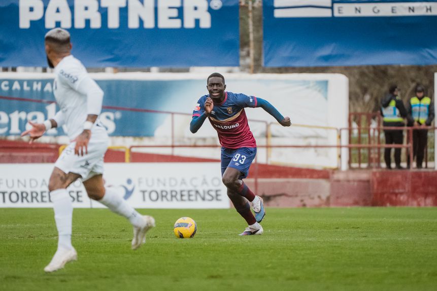 Mohamed Ali-Diadié participou em 20 dos 24 jogos oficiais realizados pelos oestino esta temporada - Foto: Torreense