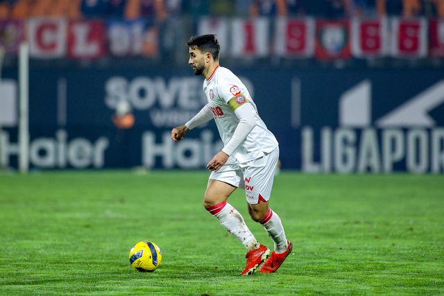 Capitão dos leirienses voltou a brilhar e assinou um momento de elevada nota artística