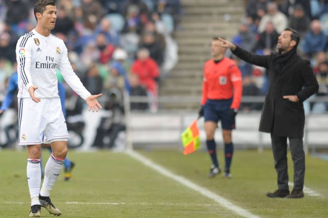 Cristiano Ronaldo e Quique Flores num Getafe-Real Madrid em janeiro de 2015 — Foto: IMAGO