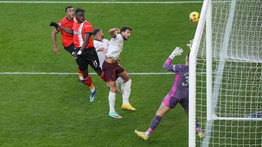 Taça de Inglaterra: Manchester City atrás da revalidação de (mais) um título