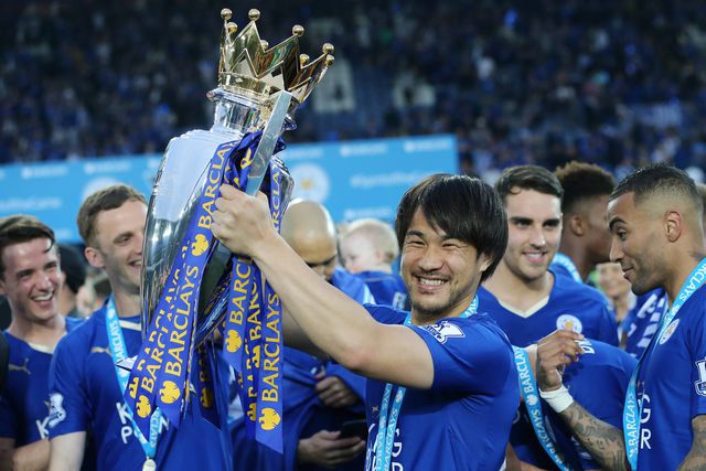 Campeão pelo Leicester anuncia fim de carreira