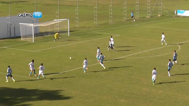 Thomas Luciano, herói contra o FC Porto, marcou golaço 'de escorpião' aos 14 anos