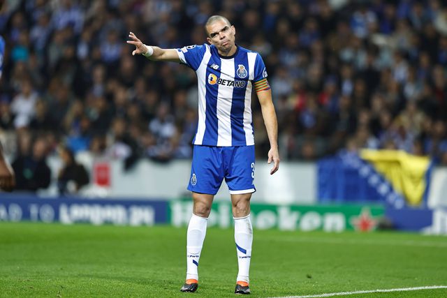 «Se calhar Pepe vai continuar a jogar na Arábia...»