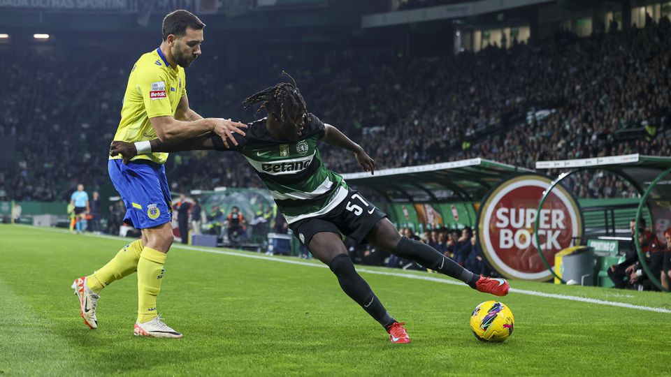 Arouca: Tiago Esgaio preocupa em vésperas do FC Porto