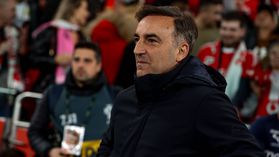 Carlos Carvalhal: «Se olharmos para o segundo passo podemos dar um trambolhão»