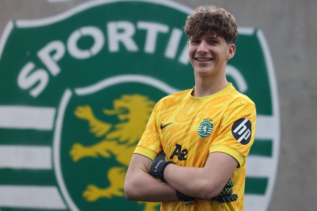 Sporting contrata na Eslováquia: Luka Petric é reforço na formação