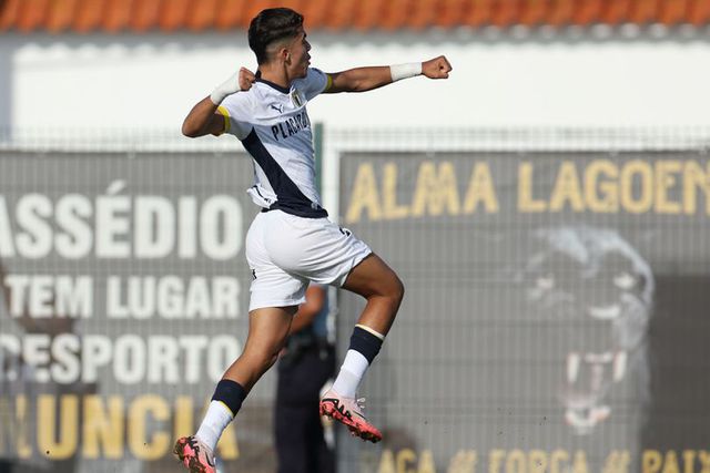 Yassir Zabiri já leva cinco jogos pela equipa principal do Famalicão, mas ontem bisou ao serviço dos sub-23