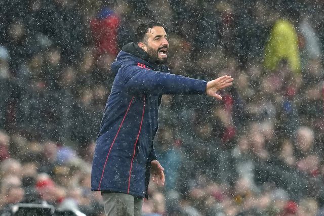 Ruben Amorim a dar indicações aos seus jogadores em Old Trafford no Man. United-Ipswich