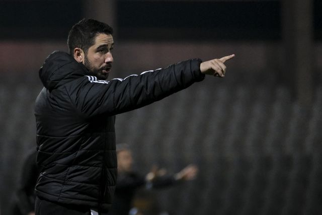 João Pereira continua a preparar a deslocação do Casa Pia ao reduto do Vitória de Guimarães, mas o jovem técnico ainda não sabe se poderá utilizar Cassiano