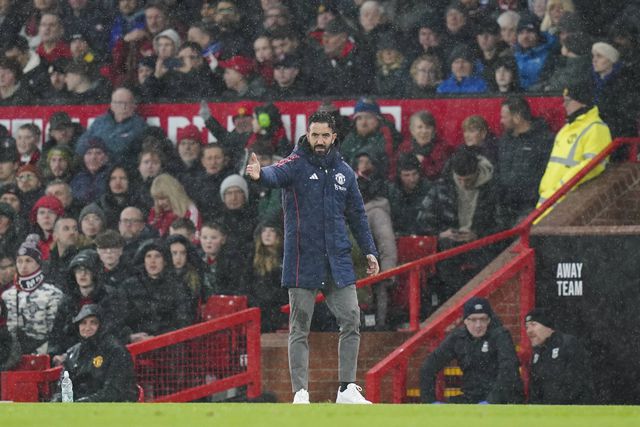 Premier League: Liverpool ganha e reforça liderança