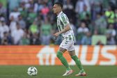 Antony, cedido pelo Manchester United, em campo com a camisola do Betis