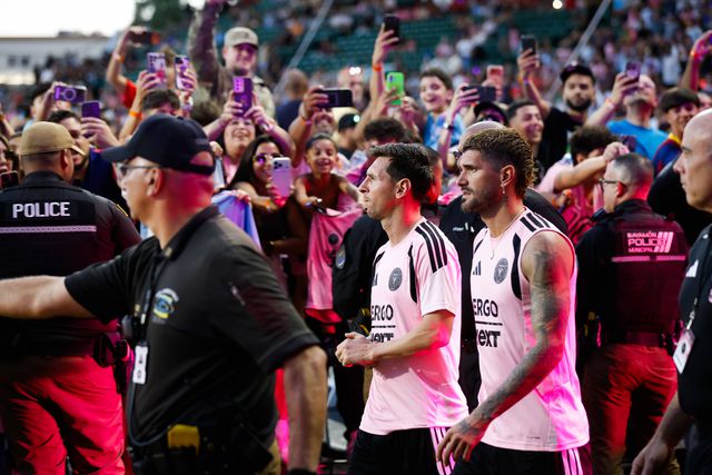 Loucura por Messi em Porto Rico