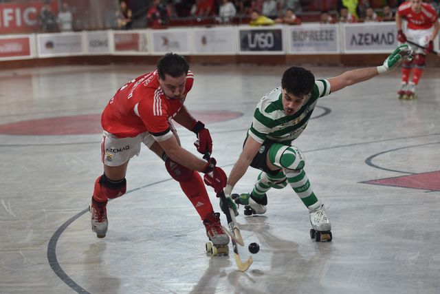 Benfica vence Sporting e garante qualificação na Champions